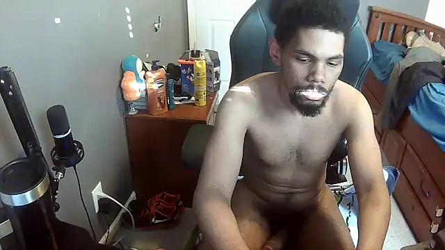 Snapshot of Neovergil0 chatting on November 5, 2025, 8:12 pm Neovergil0 online show from November 5, 2025, 8:12 pm