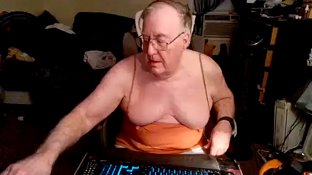 Toastir online show from October 8, 2025, 9:37 pm