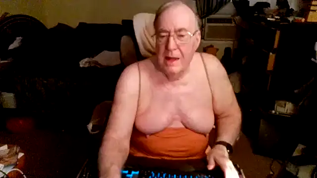 Toastir online show from April 15, 2026, 5:06 pm