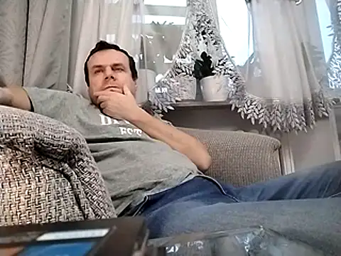 grzes19763 online show from December 15, 2025, 2:01 pm