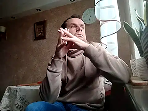 Snapshot of grzes19763 chatting on October 23, 2025, 8:35 am grzes19763 online show from October 23, 2025, 8:35 am