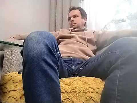 Snapshot of grzes19763 chatting on September 30, 2025, 8:42 am grzes19763 online show from September 30, 2025, 8:42 am