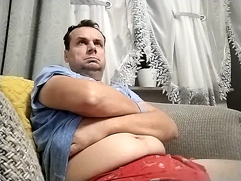 Snapshot of grzes19763 chatting on October 20, 2025, 8:42 pm grzes19763 online show from October 20, 2025, 8:42 pm