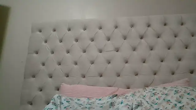 beautylovess online show from February 18, 2026, 1:03 am