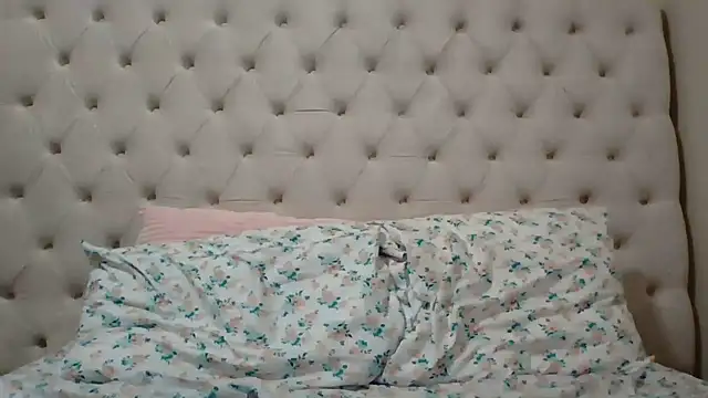 beautylovess online show from February 5, 2026, 11:44 pm