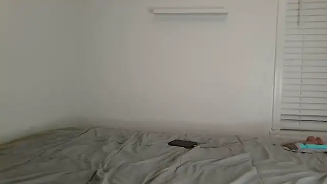 beautylovess online show from November 7, 2025, 3:33 am