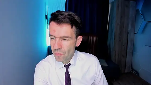 SteveTiger online show from October 14, 2025, 11:33 am