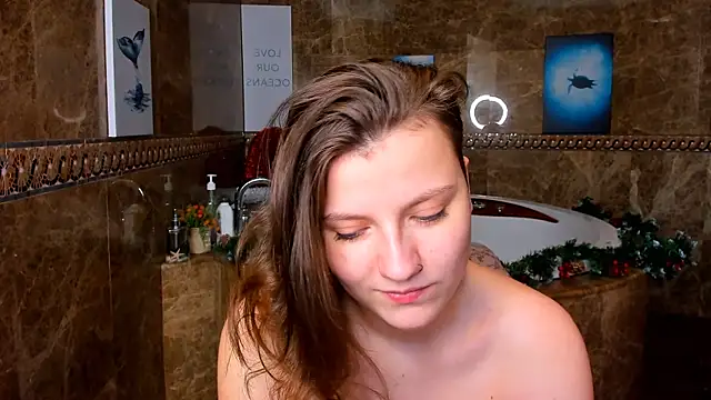 Snapshot of MelindaTin chatting on January 22, 2025, 7:46 am MelindaTin online show from January 22, 2025, 7:46 am