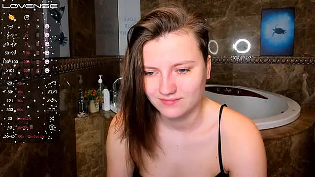 Snapshot of MelindaTin chatting on January 27, 2025, 1:26 am MelindaTin online show from January 27, 2025, 1:26 am
