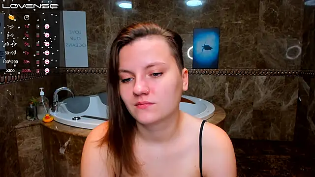 Snapshot of MelindaTin chatting on September 28, 2025, 1:12 am MelindaTin online show from September 28, 2025, 1:12 am