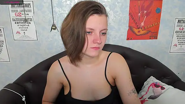 Snapshot of MelindaTin chatting on March 16, 2025, 1:17 am MelindaTin online show from March 16, 2025, 1:17 am