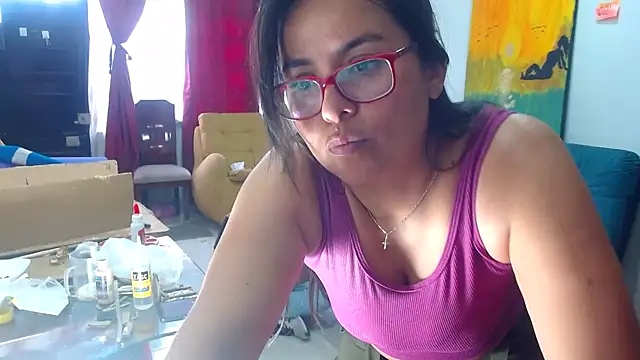 Snapshot of Ixchel_Anaid chatting on February 27, 2025, 8:42 pm Ixchel Anaid online show from February 27, 2025, 8:42 pm