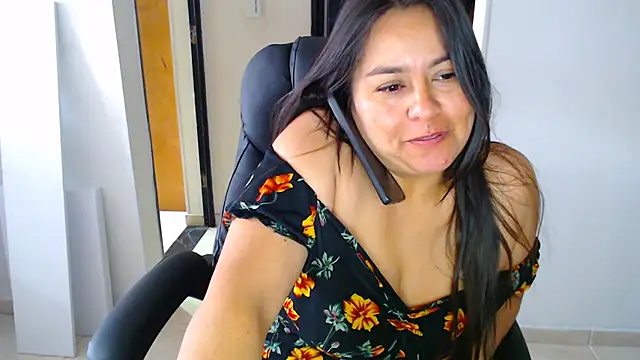 Snapshot of Ixchel_Anaid chatting on September 27, 2025, 2:45 pm Ixchel Anaid online show from September 27, 2025, 2:45 pm