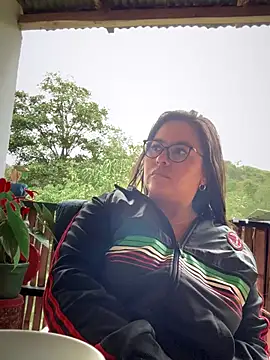 Snapshot of Ixchel_Anaid chatting on November 16, 2025, 11:37 am Ixchel Anaid online show from November 16, 2025, 11:37 am