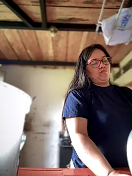 Snapshot of Ixchel_Anaid chatting on October 30, 2025, 2:14 pm Ixchel Anaid online show from October 30, 2025, 2:14 pm