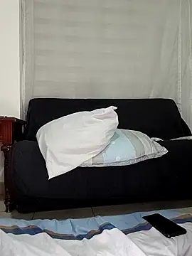 Snapshot of estrella_tasty chatting on February 20, 2026, 3:14 am estrella tasty online show from February 20, 2026, 3:14 am