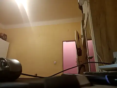 Snapshot of MrWhitePL chatting on January 31, 2025, 8:43 pm MrWhitePL online show from January 31, 2025, 8:43 pm