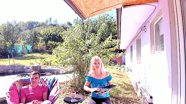 luxurydoll21 online show from September 23, 2025, 8:43 am