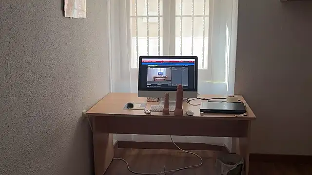 Snapshot of pinkgirls18 chatting on February 9, 2026, 11:08 am pinkgirls18 online show from February 9, 2026, 11:08 am