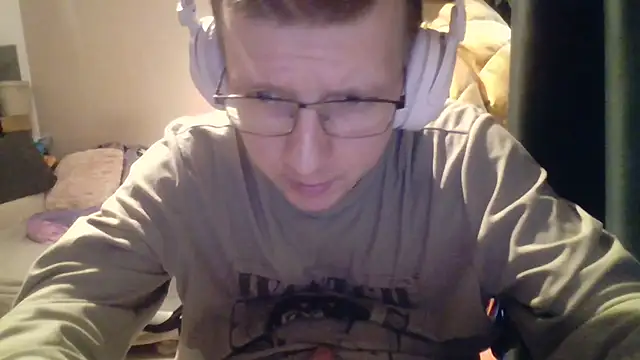 David250692 online show from February 13, 2026, 8:14 am