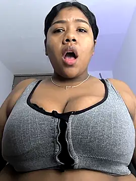 paola091 online show from November 20, 2025, 11:44 am