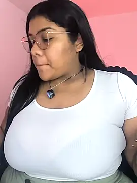 paola091 online show from January 13, 2026, 5:17 pm