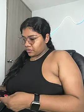 paola091 online show from October 13, 2025, 1:18 am