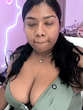 paola091 online show from April 4, 2026, 9:10 pm