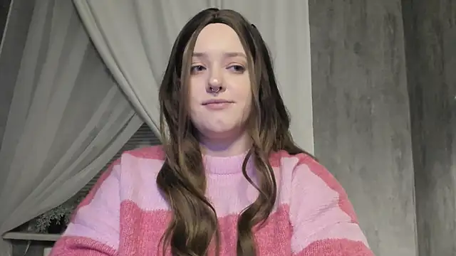 Sophia Edwards online show from December 7, 2024, 8:22 pm