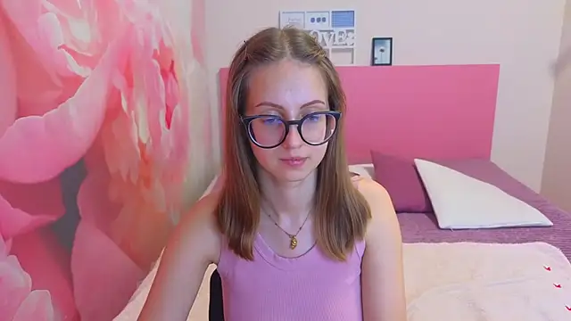 AliceAdams online show from June 29, 2026, 10:26 am