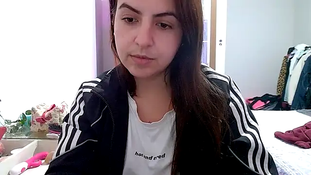 chelbyy online show from November 9, 2025, 4:49 am