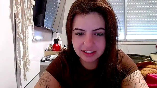 chelbyy online show from October 28, 2025, 4:39 pm