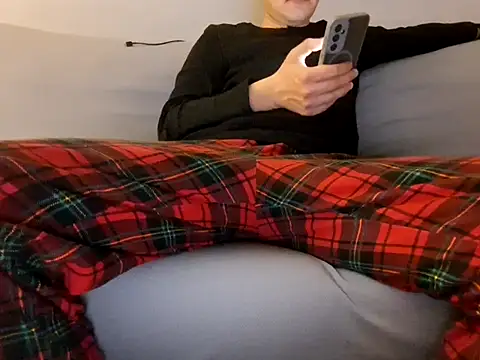 praqun2021 online show from February 28, 2026, 9:03 pm