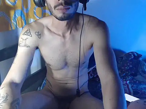 alisterxxx online show from May 31, 2026, 2:28 am