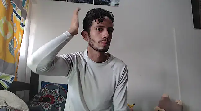 Snapshot of alisterxxx chatting on March 7, 2025, 1:40 pm alisterxxx online show from March 7, 2025, 1:40 pm