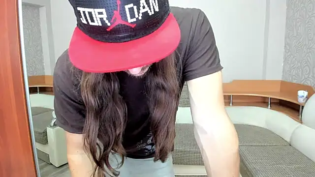 Marrymepls online show from September 24, 2025, 2:18 am