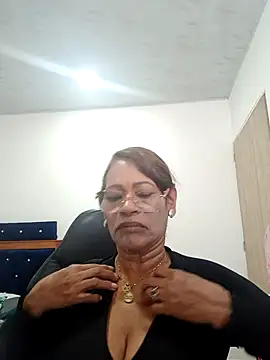 BustyMilf  online show from October 19, 2025, 4:21 pm