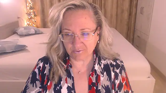 Raisshy online show from May 13, 2026, 1:18 pm