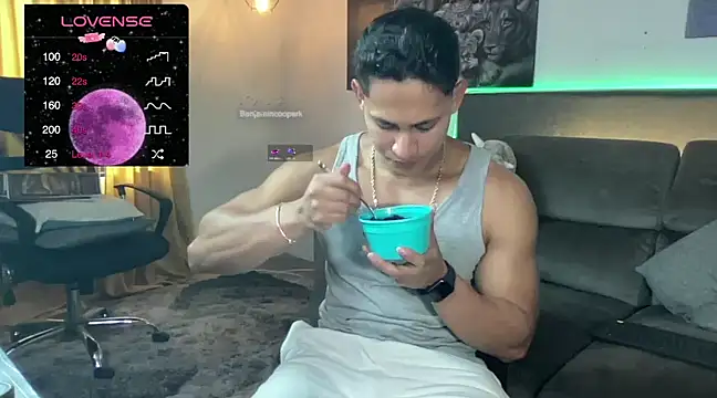 BenjaminCooperk online show from March 10, 2025, 9:18 pm