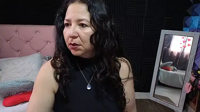 katifoxx online show from July 13, 2026, 3:22 pm