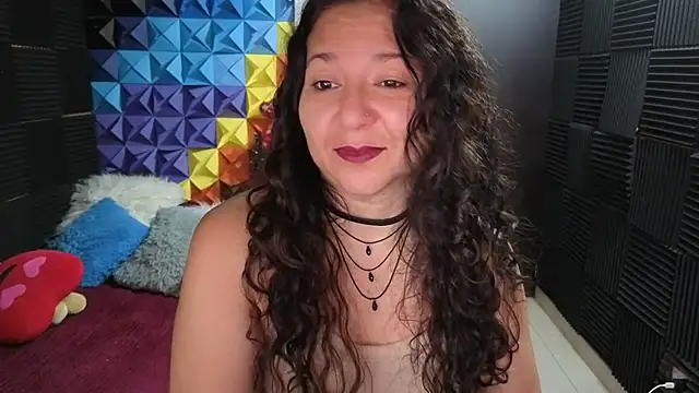 katifoxx online show from September 18, 2025, 6:55 pm