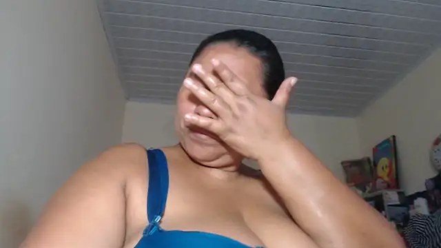 adrixxx38 online show from October 7, 2025, 6:53 pm