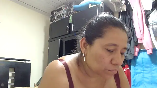 adrixxx38 online show from April 14, 2026, 8:14 pm