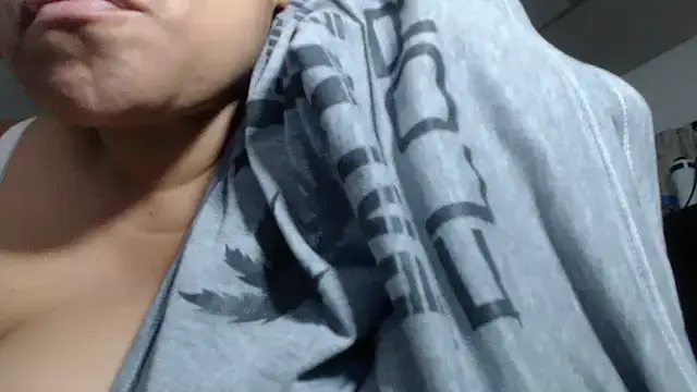 adrixxx38 online show from February 15, 2026, 6:25 am