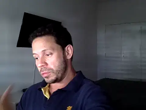 Snapshot of FelipeRiver chatting on March 18, 2025, 5:55 pm FelipeRiver online show from March 18, 2025, 5:55 pm