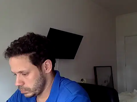 Snapshot of FelipeRiver chatting on October 3, 2025, 1:45 pm FelipeRiver online show from October 3, 2025, 1:45 pm