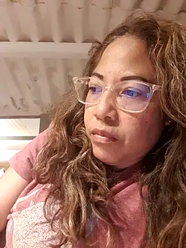 Snapshot of mila38 chatting on February 28, 2026, 5:45 pm mila38 online show from February 28, 2026, 5:45 pm