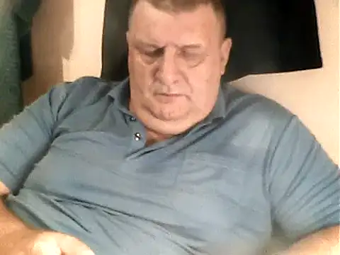 Vyrtous579 online show from November 8, 2025, 3:04 pm