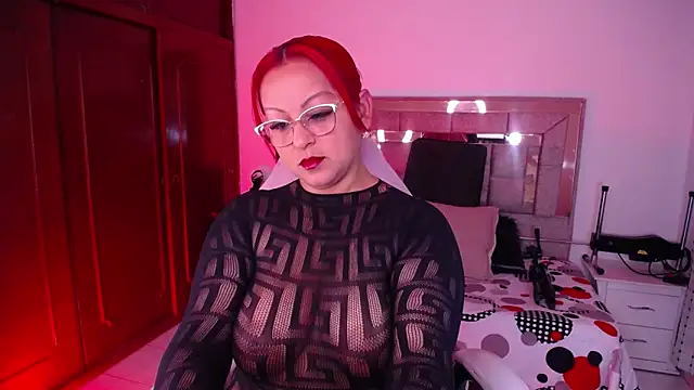 salomecastro  online show from April 4, 2026, 3:13 am