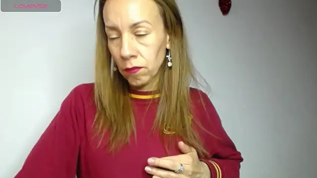 cristin doll  online show from October 1, 2025, 5:17 pm